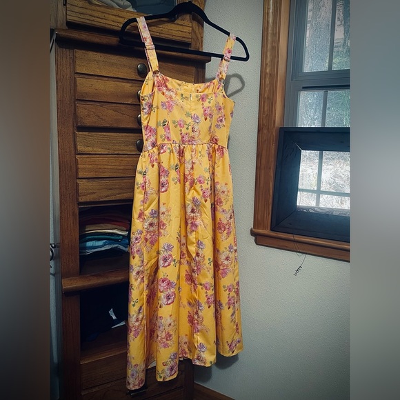 DONATED! Yellow Bustier Roses Dress / SUNDRESS - Picture 4 of 8